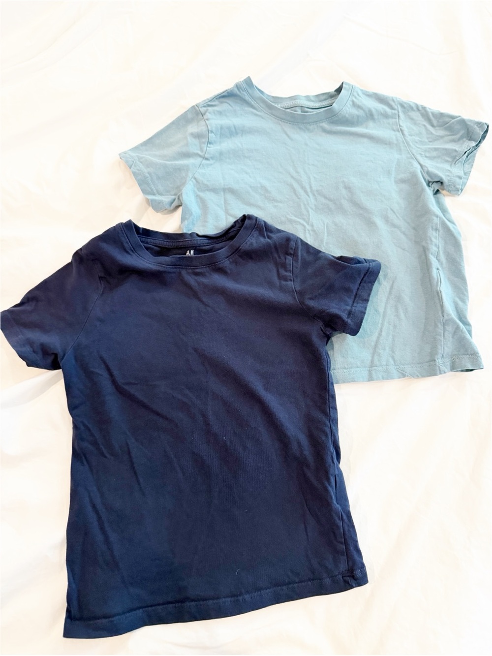 Set of 2 H&M Short Sleeve Tees - Dark Navy & Light Blue Size 6-7 Years